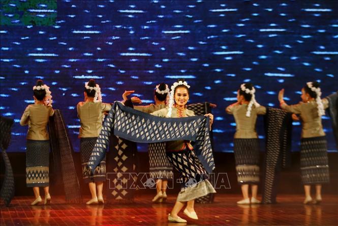 Lao Culture Week in Vietnam kicks off - VNA Photos - Vietnam News ...