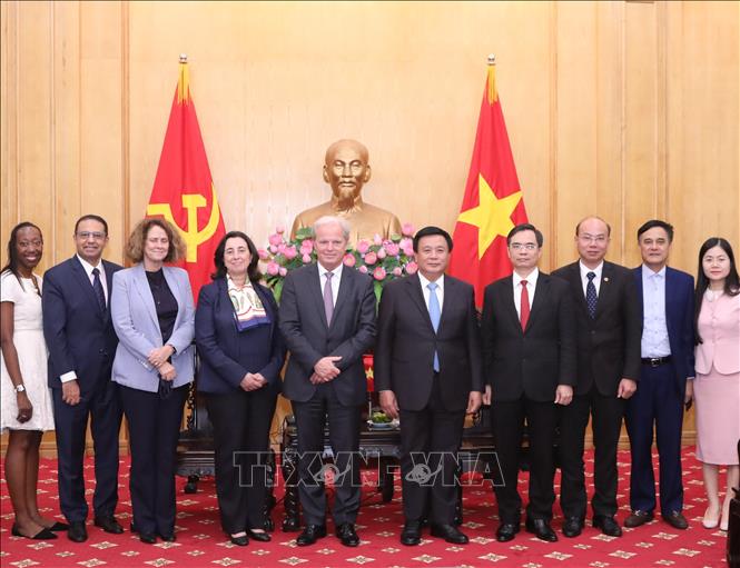 Các đại biểu chụp ảnh chung. Ảnh: Văn Điệp – TTXVN 