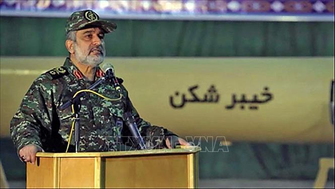 Trong ảnh: Tư lệnh Lực lượng Hàng không Vũ trụ thuộc IRGC  Amir Ali Hajizadeh phát biểu tại một sự kiện ở Iran. Ảnh: AFP/TTXVN