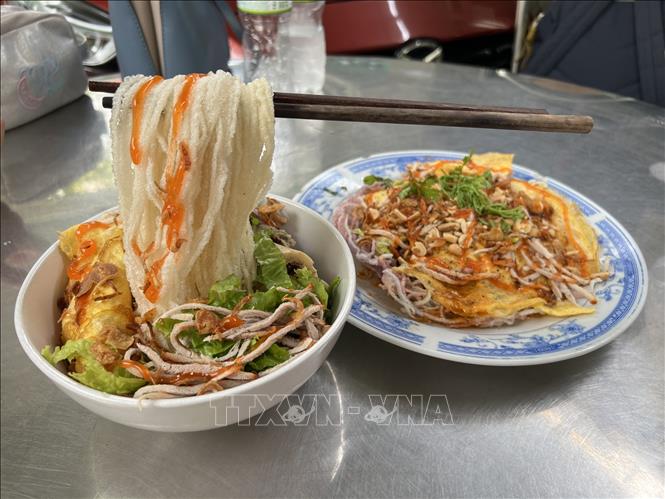 Trong ảnh: Một món mới được sáng tạo từ hủ tiếu sẽ được cho ra mắt trong thời gian tới. Ảnh: TTXVN phát