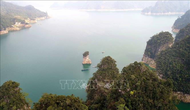 A view of Na Hang lake. VNA Photo: Văn Tý