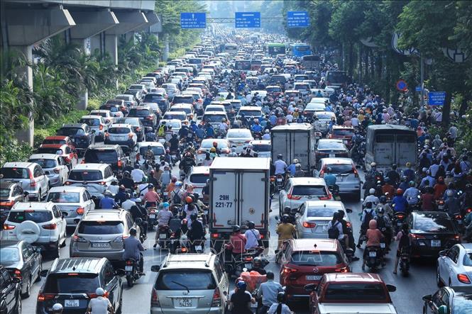Trong ảnh: Cảnh tắc đường đoạn qua nút giao Ngã Tư Sở - Nguyễn Trãi vào giờ cao điểm. Ảnh: Tuấn Anh - TTXVN