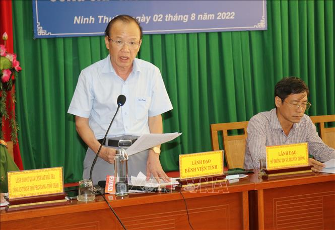 Trong ảnh: Ông Thái Phương Phiên, Giám đốc Bệnh viện đa khoa tỉnh Ninh Thuận, phát biểu tại buổi họp báo. Ảnh: Nguyễn Thành – TTXVN