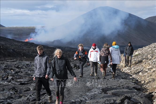 Trong ảnh: Núi lửa đã phun trào ở khu vực gần thủ đô Reykjavik,  Iceland, ngày 3/8/2022. Ảnh: AFP/TTXVN