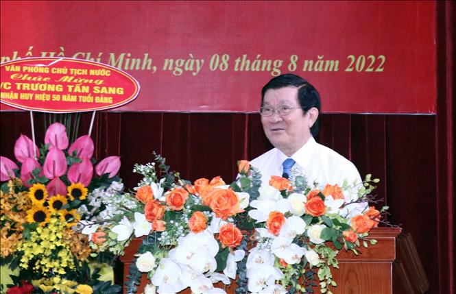 Trong ảnh: Đồng chí Trương Tấn Sang phát biểu tại Lễ nhận Huy hiệu 50 năm tuổi Đảng. Ảnh: Xuân Khu-TTXVN