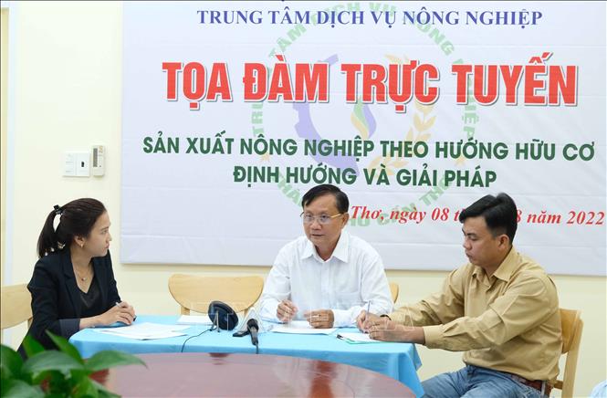 Trong ảnh: Các khách mời tham gia tọa đàm. Ảnh: Thanh Liêm - TTXVN