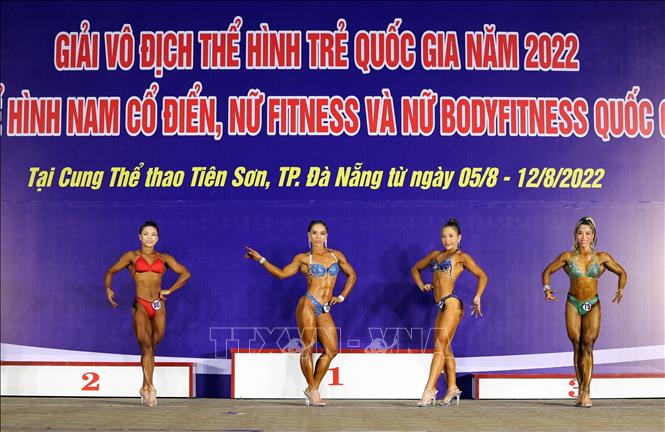 Trong ảnh: Các vận động viên nữ tranh tài ở nội dung Body fitness 155cm. Ảnh: Trần Lê Lâm - TTXVN