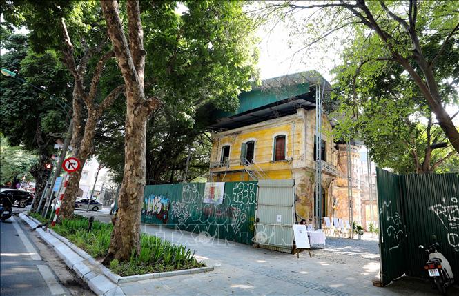 The villa with French architectural style at 49 Tran Hung Dao-46 Hang Bai in Hoan Kiem district will be renovated and preserved. VNA Photo: Thanh Tùng  