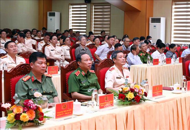 Các đại biểu tham dự buổi gặp mặt. Ảnh: Phạm Kiên - TTXVN