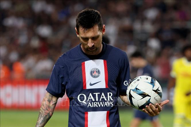 Trong ảnh: (tư liệu) Cầu thủ Lionel Messi trong trận đấu giữa CLB Paris Saint-Germain (PSG) và FC Nantes  trên sân vận động Bloomfield, Tel AviV, Israel, ngày 31/7/2022. Ảnh: AFP/TTXVN