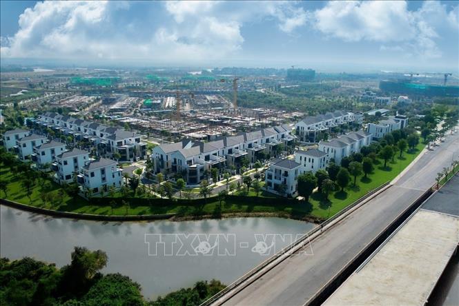 Dự án Khu đô thị Aqua City nằm dọc sông Đồng Nai, được triển khai “đón đầu” dự án Cảng hàng không quốc tế Long Thành, có đường kết nối với Thành phố Hồ Chí Minh. Ảnh: Công Phong - TTXVN