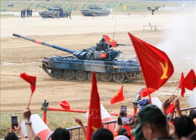 Crew No. 3 Vietnamese tank team finished the competition in 29 minutes and 8 seconds. VNA Photo: Trần Hiếu, Duy Trinh