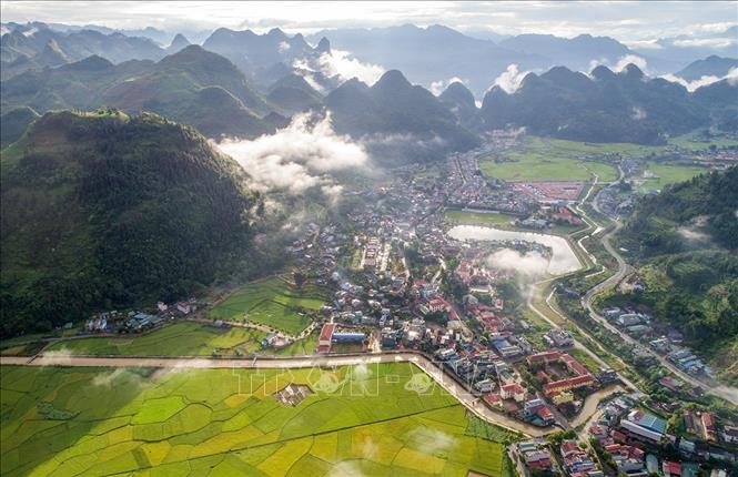 Trong ảnh: Thung lũng Mường Khương trong nắng sớm. Ảnh: TTXVN phát