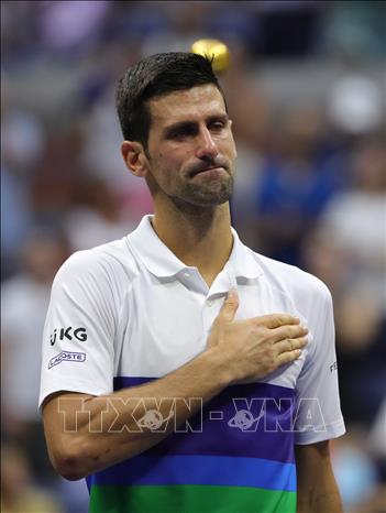 Trong ảnh: (tư liệu) Tay vợt người Serbia Novak Djokovic thi đấu tại Giải quần vợt Mỹ mở rộng (US Open) 2021 ở New York, ngày 13/9/2021. Ảnh: AFP/TTXVN