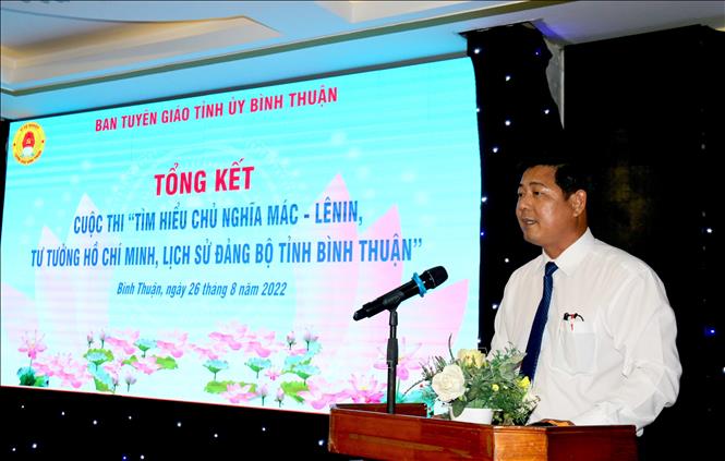 Trong ảnh: Trưởng Ban Tuyên giáo Tỉnh ủy Bình Thuận Tiêu Hồng Phúc phát biểu bế mạc cuộc thi. Ảnh: Nguyễn Thanh - TTXVN