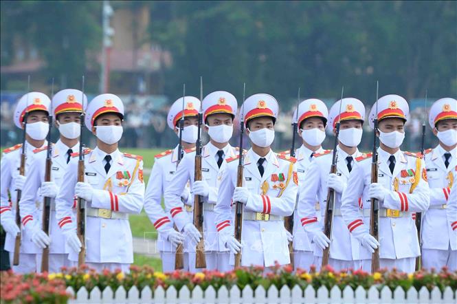 Trong ảnh: Các chiến sĩ tiêu binh tại Lễ thượng cờ. Ảnh: Minh Đức – TTXVN