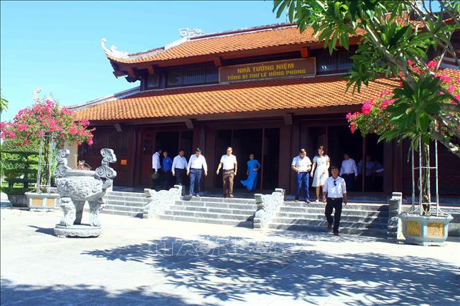 Nhà tưởng niệm Tổng Bí thư Lê Hồng Phong - nơi cán bộ, đảng viên và du khách thập phương dâng hương, dâng hoa bày tỏ lòng thành kính, ghi nhớ công lao to lớn của đồng chí với nền Cách mạng Việt Nam. Ảnh: Tá Chuyên – TTXVN