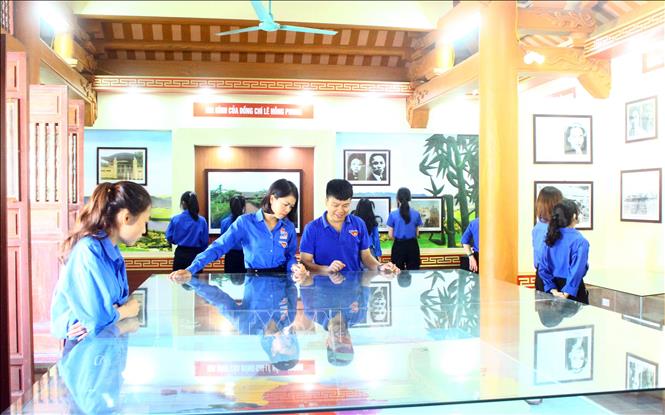 Khu lưu niệm Tổng bí thư Lê Hồng Phong là 