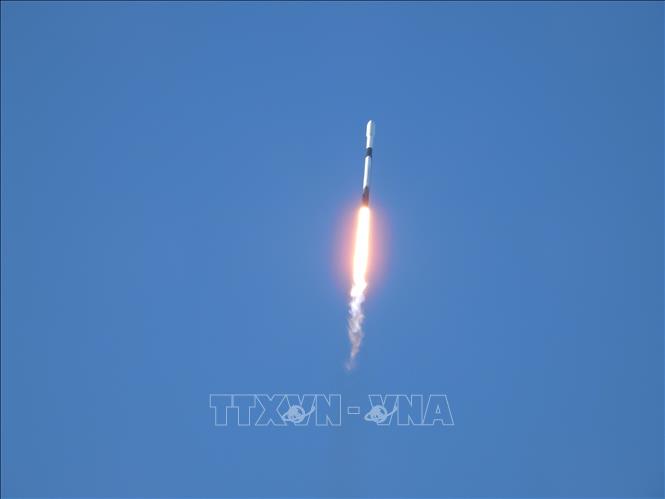 Trong ảnh: Tên lửa Falcon 9 mang theo tàu thăm dò Danuri của Hàn Quốc được phóng từ Trạm vũ trụ Cape Canaveral ở Florida, Mỹ ngày 5/8/2022. Ảnh: Yonhap/TTXVN