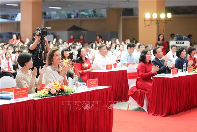 Tổng giám đốc UNESCO Audrey Azoulay và các đại biểu dự lễ khai giảng. Ảnh: Thanh Tùng - TTXVN 