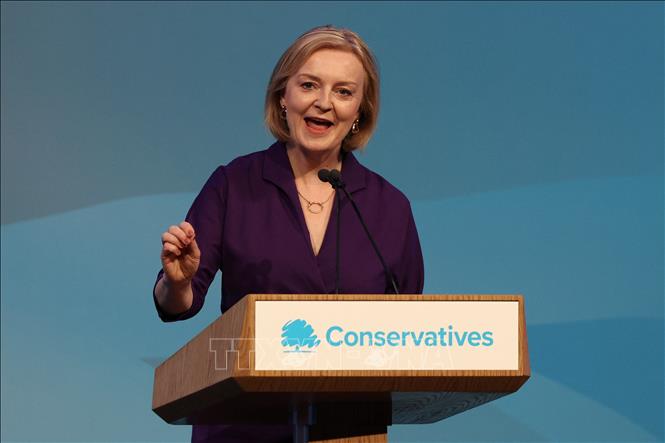 Trong ảnh: Bà Liz Truss phát biểu tại London, Anh ngày 5/9/2022. Ảnh: AFP/TTXVN