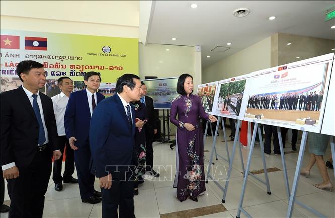 Photo exhibition on history of Vietnam-Laos ties opens - VNA Photos