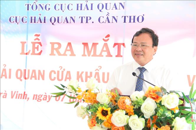 Chủ tịch UBND tỉnh Trà Vinh Lê Văn Hẳn phát biểu. Ảnh: Thanh Hòa – TTXVN