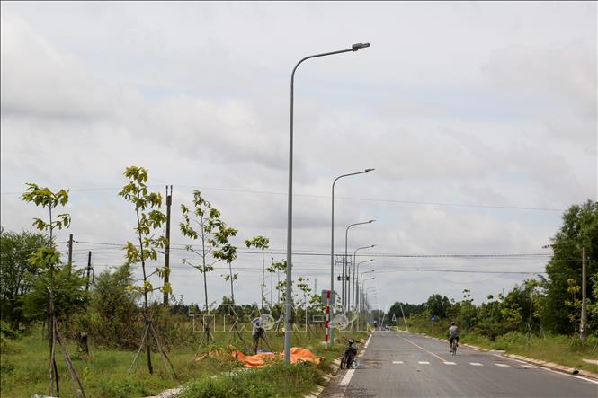 Hạ tầng giao thông khu vực Khu kinh tế cửa khẩu Mộc Bài đã được đầu tư bài bản nhưng sau 24 năm vẫn chưa thể phát triển tương xứng. Ảnh: Thanh Tân-TTXVN