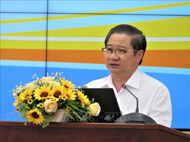 Trong ảnh: Chủ tịch UBND thành phố Cần Thơ Trần Việt Trường phát biểu tại Hội nghị. Ảnh: Ánh Tuyết - TTXVN