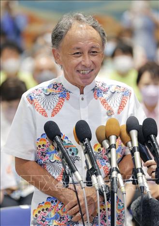 Trong ảnh: Thống đốc tỉnh Okinawa của Nhật Bản Denny Tamaki trong cuộc họp báo tại Naha, ngày 11/9/2022. Ảnh: Kyodo/TTXVN