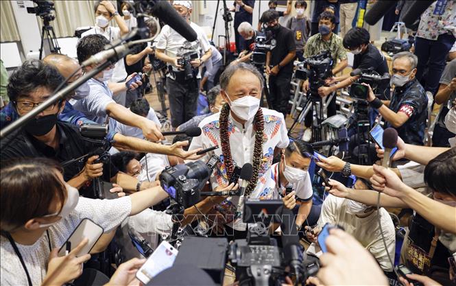 Trong ảnh: Thống đốc tỉnh Okinawa của Nhật Bản Denny Tamaki trong cuộc họp báo tại Naha, ngày 11/9/2022. Ảnh: Kyodo/TTXVN
	
