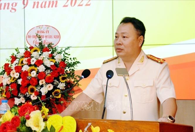 Trong ảnh:  Thượng tá Vũ Trung Hiếu phát biểu nhận nhiệm vụ. Ảnh: TTXVN phát