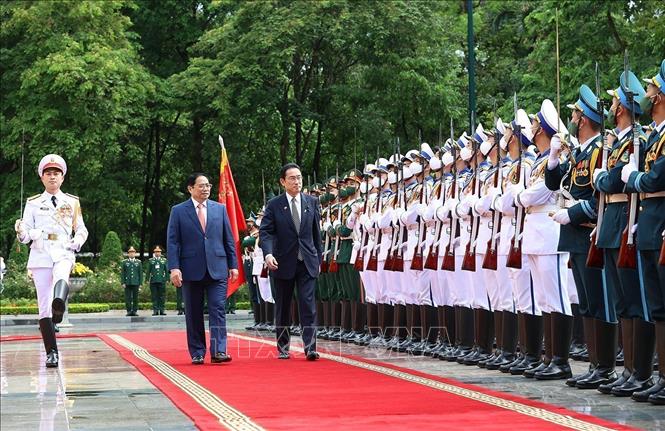 Thủ tướng Phạm Minh Chính chủ trì Lễ đón Thủ tướng Nhật Bản Kishida Fumio thăm chính thức Việt Nam từ ngày 30/4 – 1/5/2022. Ảnh: Dương Giang – TTXVN