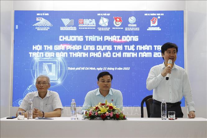Trong ảnh: Phó giáo sư, Tiến sỹ Trần Minh Triết - Phó Hiệu trưởng Trường Đại học Khoa học Tự nhiên, Đại học Quốc gia Thành phố Hồ Chí Minh chia sẻ tại chương trình. Ảnh: Thu Hương - TTXVN