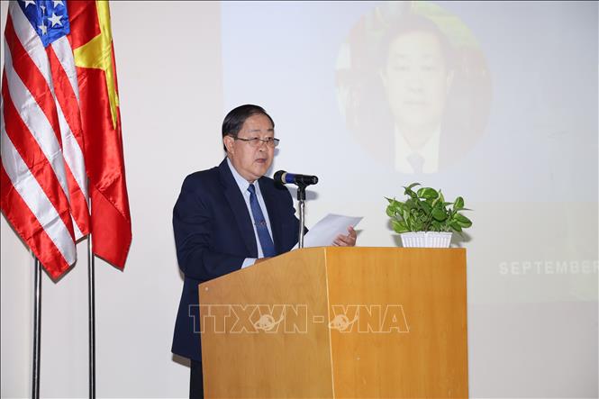 Giáo sư Hà Thanh Toàn, Hiệu trưởng Trường Đại học Cần Thơ phát biểu tại Diễn đàn. Ảnh: Ánh Tuyết - TTXVN