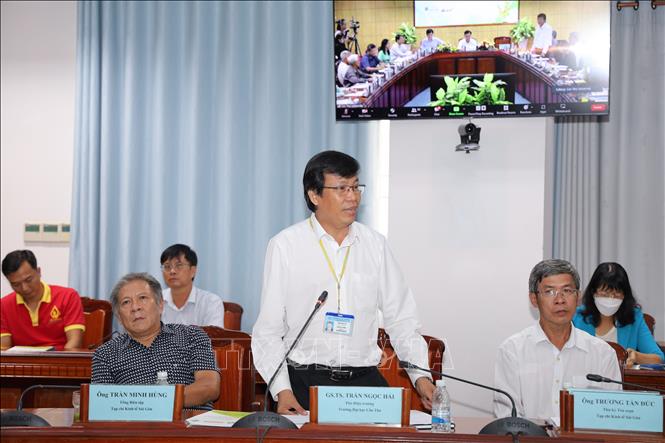 Giáo sư Trần Ngọc Hải, Phó Hiệu trưởng Trường Đại học Cần Thơ phát biểu tại Hội thảo. Ảnh: Ánh Tuyết - TTXVN