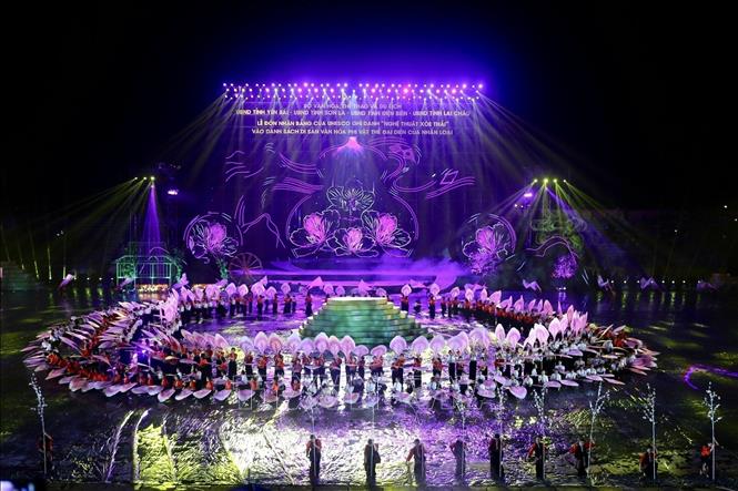 Chương trình nghệ thuật đặc biệt với chủ đề 