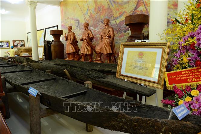 TOP 16 bài Phân tích Phú sông Bạch Đằng hay nhất