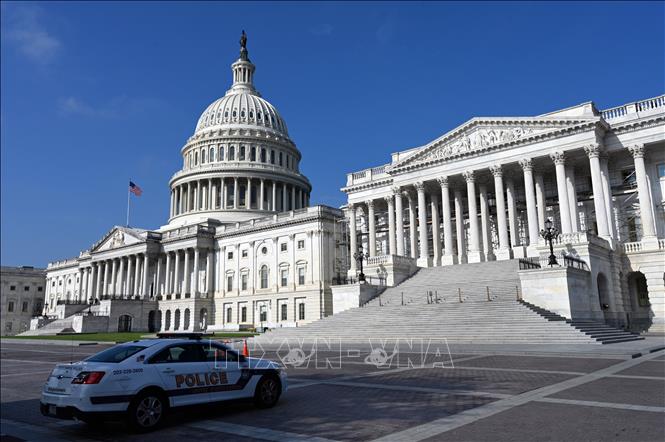 Trong ảnh: Quang cảnh bên ngoài toà nhà Quốc hội Mỹ ở Washington DC., ngày 28/8/2022. Ảnh: AFP/TTXVN