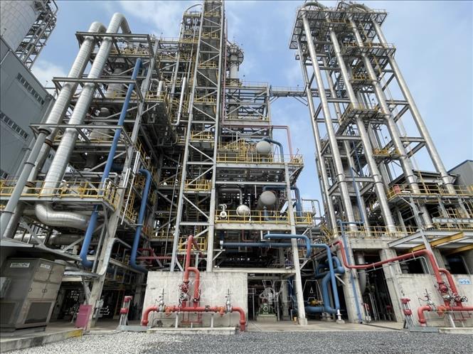 A corner of the 1.3 billion USD project of Polypropylene (PP) factory and Hyosung LPG underground storage facility in Cai Mep-Thi Vai area, Phu My town, the southern province of Ba Ria-Vung Tau. VNA Photo: Hoàng Nhị