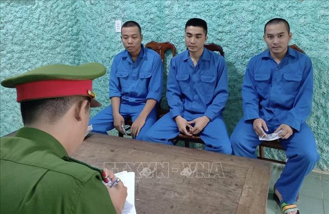 Các đối tượng bị khởi tố, bắt tạm giam. Ảnh: TTXVN phát