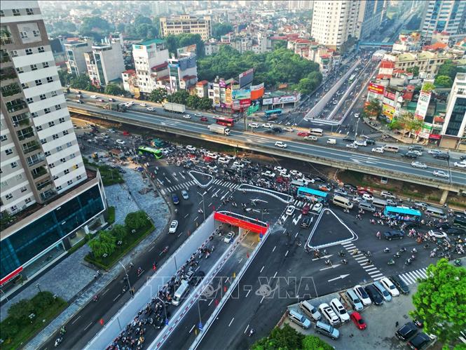 The project is expected to ease traffic jams in the capital city’s southwestern area. VNA Photo: Tuấn Anh