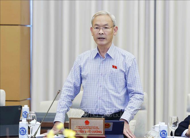Chủ nhiệm Ủy ban Tài chính, Ngân sách của Quốc hội Nguyễn Phú Cường phát biểu. Ảnh: Doãn Tấn - TTXVN 