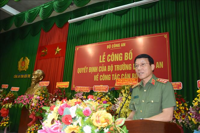 Thứ trưởng Lương Tam Quang phát biểu chỉ đạo tại buổi lễ. Ảnh TTXVN phát