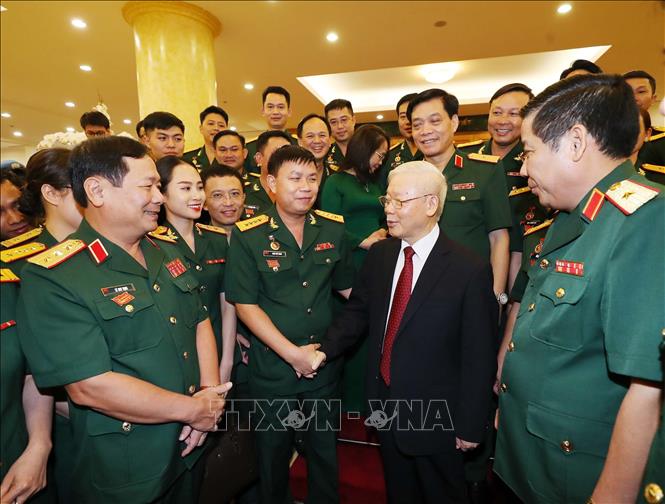 Tổng Bí thư Nguyễn Phú Trọng với các đại biểu. Ảnh: Trọng Đức –TTXVN