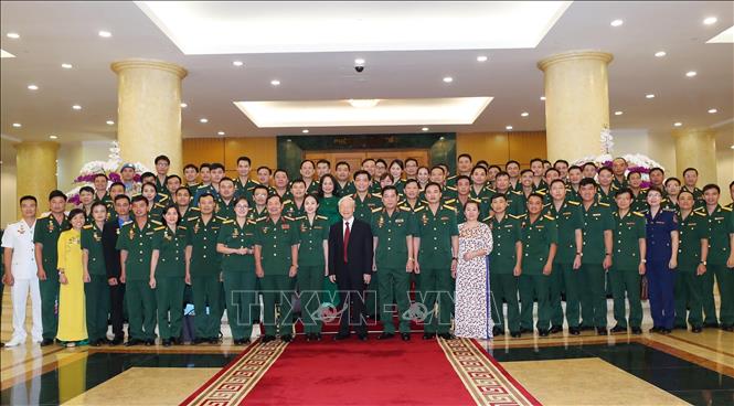 Tổng Bí thư Nguyễn Phú Trọng với các đại biểu. Ảnh: Trọng Đức –TTXVN