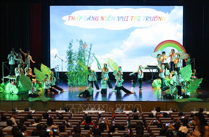 Hội thi là dịp để học sinh giao lưu, học hỏi, tạo không khí vui tươi, phấn khởi trong các nhà trường; Nâng cao đời sống tinh thần, khả năng cảm thụ văn hóa - nghệ thuật cho học sinh, góp phần xây dựng môi trường văn hóa lành mạnh trong các cơ sở giáo dục. Ảnh: Thanh Tùng - TTXVN