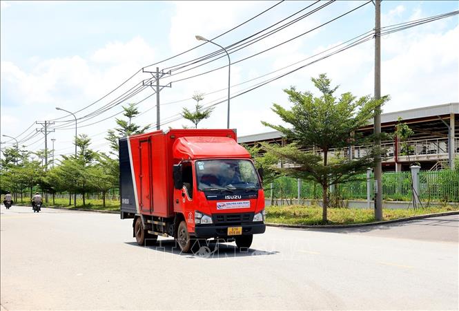 Khu công nghiệp Phước Đông thu hút gần 50 dự án đầu tư trong và ngoài nước với tổng vốn đầu tư đạt 5,95 tỷ USD. Ảnh: Hồng Đạt - TTXVN
