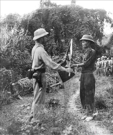 Chiến thắng Tây Bắc năm 1952 đã đi vào lịch sử, khẳng định sự trưởng thành vượt bậc trên nhiều phương diện của QĐND Việt Nam dưới sự lãnh đạo của Đảng. Trong ảnh: Các đơn vị tham gia chiến dịch chuẩn bị xuất phát. Ảnh: TTXVN