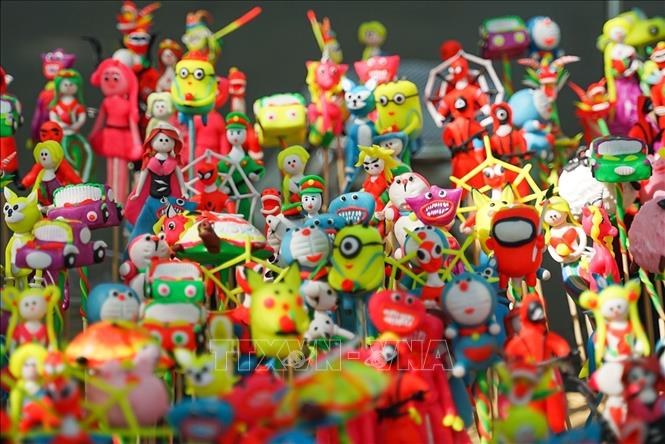 To He (toy figurine) is now created in a greater variety of imaginative forms. VNA Photo: Khánh Hòa